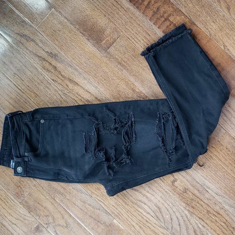 American Eagle Ripped Comfort Stretch Waistband Mom Jeans